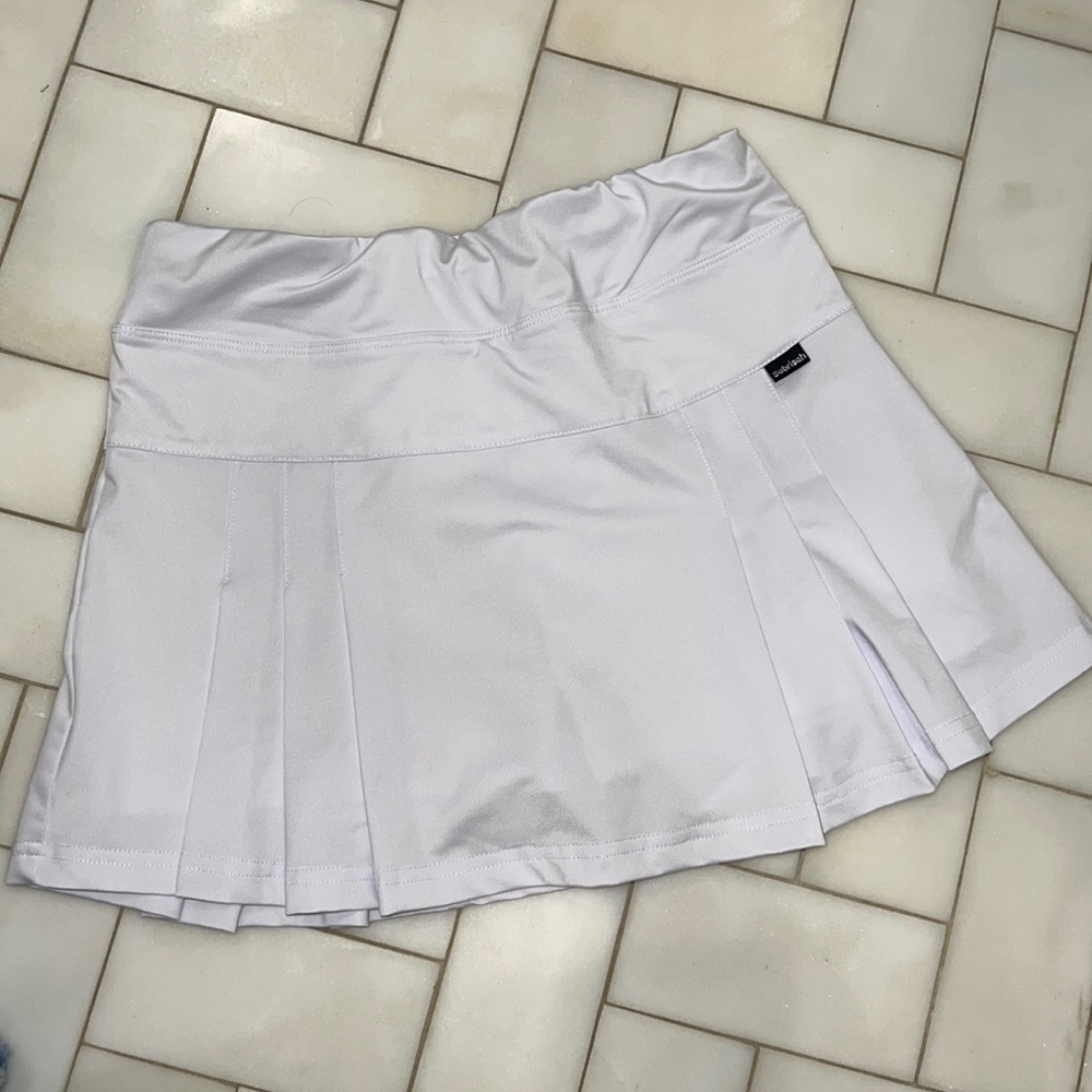 womens white athletic skirt